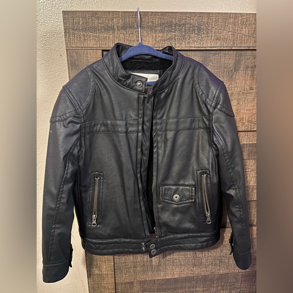 Kids Black Leather Jacket size 6 , small scratches on the back,